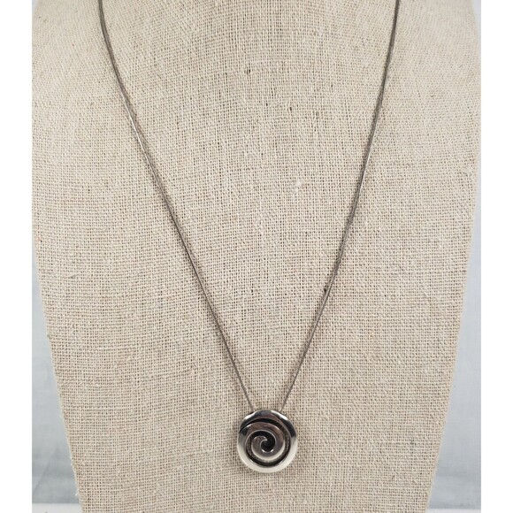 Brighton Silver Plated Swirl Circular Pendant Snake Chain Collar 17" Necklace - Picture 3 of 12